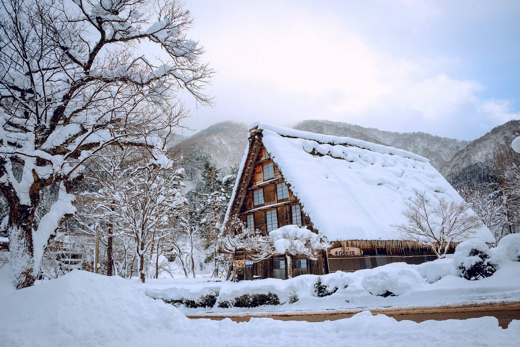 Những địa điểm du lịch mùa đông tại Nhật Bản